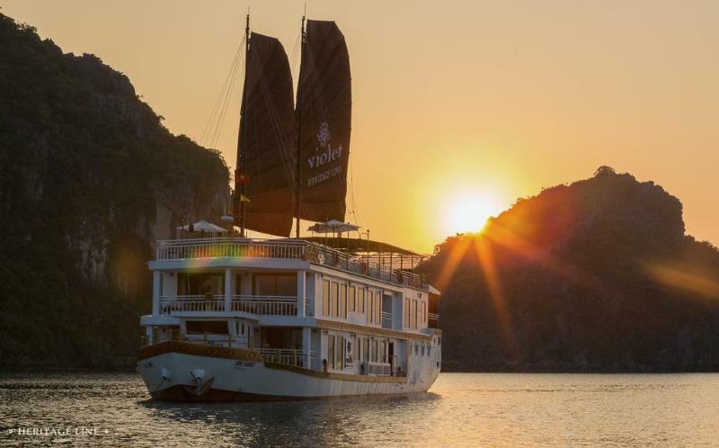 Heritage Line Violet Cruise - Halong Bay & Lan Ha Bay Hạ Long Exterior foto
