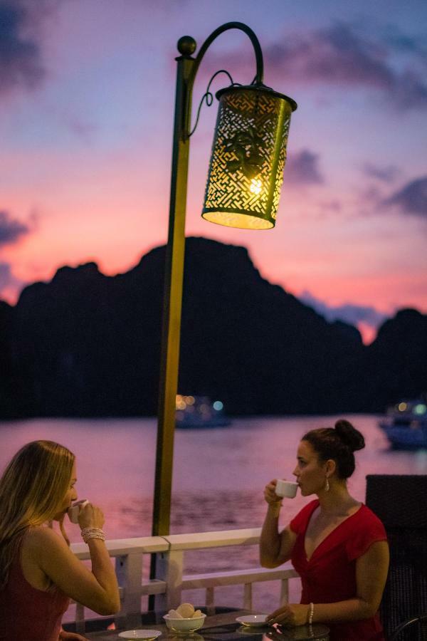 Heritage Line Violet Cruise - Halong Bay & Lan Ha Bay Hạ Long Exterior foto